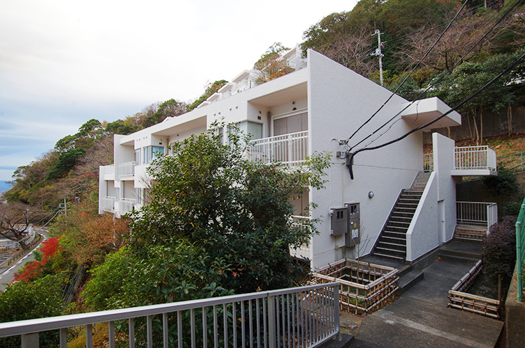 マンション 南熱海(多賀・網代)